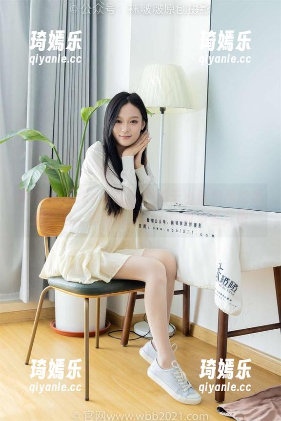 BoBoSocks袜啵啵-小沫 BoBoSocks袜啵啵 - 关于小沫和她的黑丝套图,那种氛围让人想要多看几眼