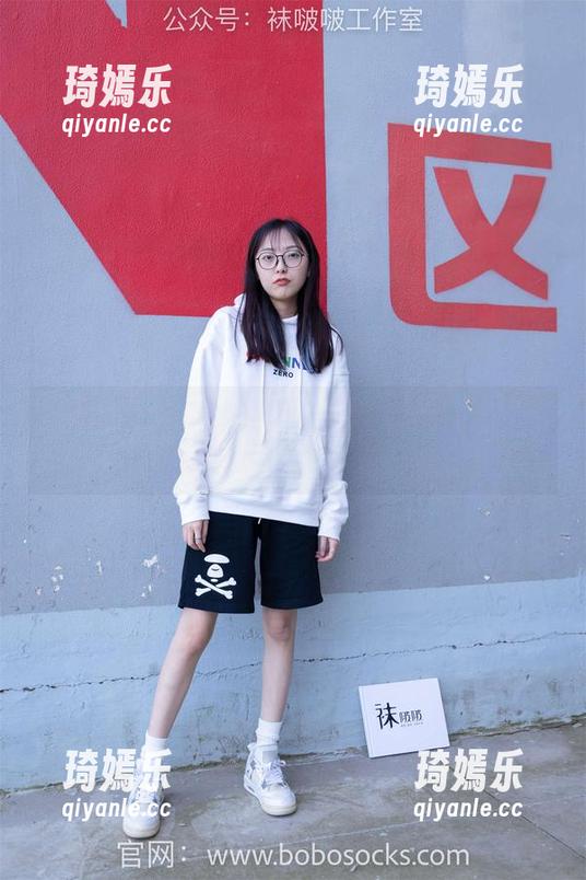 BoBoSocks袜啵啵 - 甜甜圈的私房假期：汉服古装旅途中的花絮小片段合集
