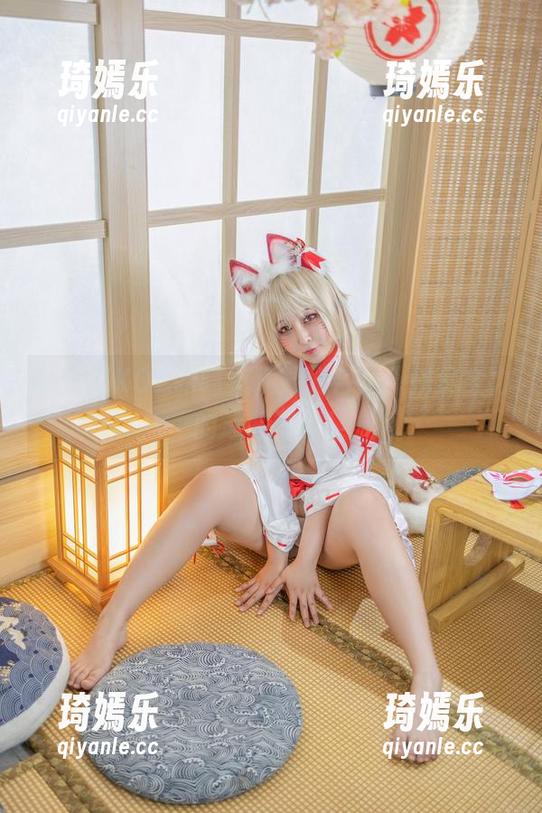 KANEKO_咔喵 KANEKO_咔喵疯狂野游合集,拼尽全力的泳装写真!