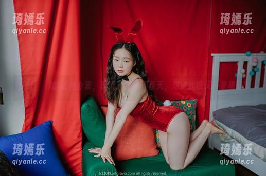 Pia(피아)的粉色合集，真让人想到了春天，难道我该买一条裙子？