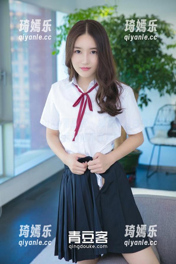 QingDouKe青豆客 - 娜依灵儿白色写真集分享，反正我看得乐在其中——你呢？