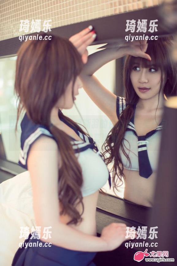 UGirls尤果网 - 黛斯羽的白衬衫，美图自带滤镜，壁纸都要邀她入驻。