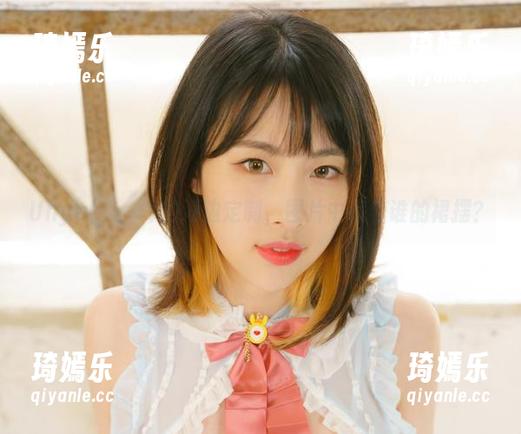 Uhye(이유혜)的海边定制，图片中藏着谁的裙摆？