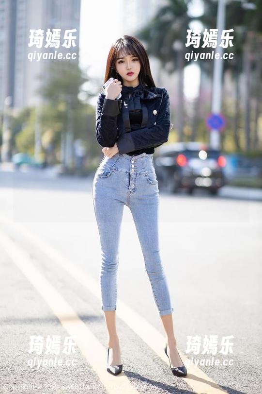 XIAOYU语画界 - 蕾丝与丝袜的心灵舞蹈，黄乐然的写真让人忍俊不禁