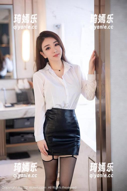 Xiuren秀人网 - Candy糖糖的水手服之旅，火速更新高清壁纸供你欣赏！