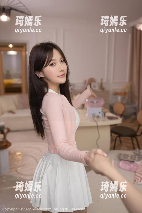 Xiuren秀人网 - 周于希Sally的旅拍写真，那里有好奇心让我不得不驻足。