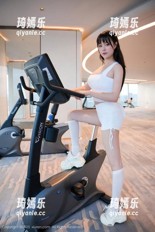 Xiuren秀人网 - 在李若汐的眼里，制服也能无圣光合集，你想象不到的风景。
