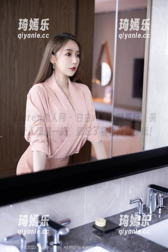 Xiuren秀人网 - 白白Alina的夏日，美得让人想捏一把，别忘了留着高清壁纸！