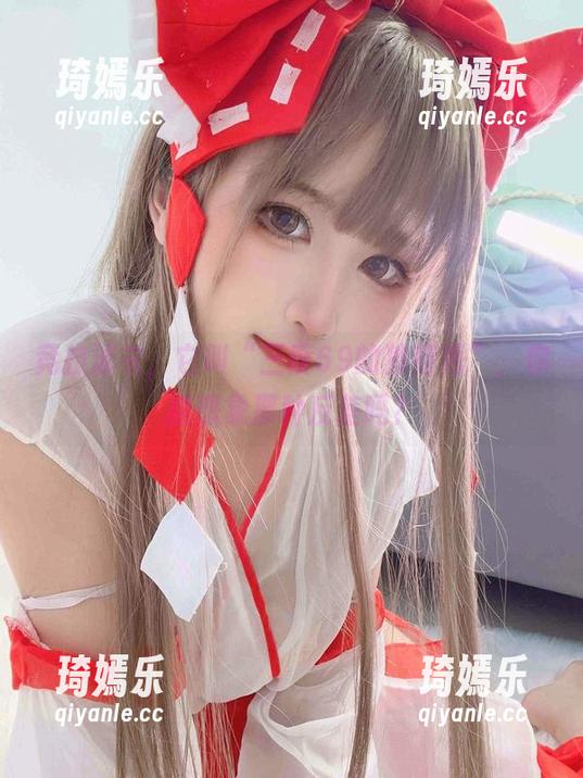 竞技泳衣，它叫“三度69的独特秀”，你能想象那种反差吗？