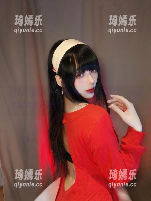 图册中的九言从不咕咕和她的浴缸，一场色彩大泡沫请客。这盘水呀，要是能聊！