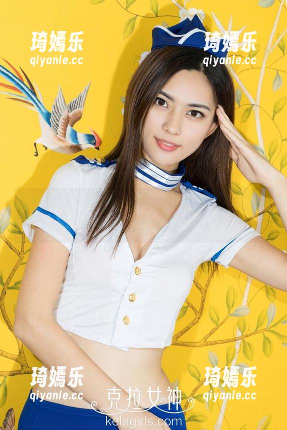 克拉女神 - 福利分享！钟淇的JK写真，隐约让人心浮荡漾