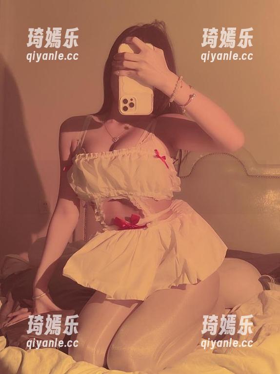 微密圈 - 兔宝妮to的图集里，内衣定制成了一种特别的撩