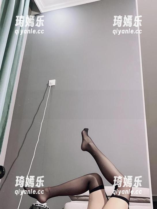 兔宝妮to 微密圈 - 在浴缸里看到兔宝妮to的新风景–图包带你遨游畅想
