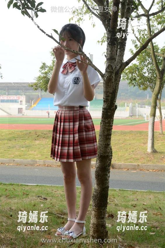 初夏女神-双双 初夏女神 - 一场双双的透明派对,下载她的作品集吧,保姆随行