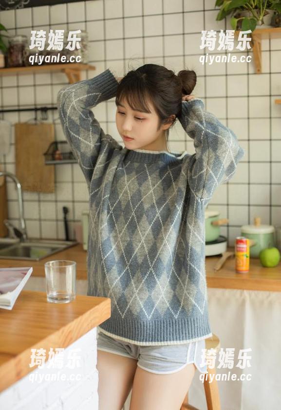 有没有发现，喵糖映画的居家少女私拍中，这些图片自带一种休闲的慵懒气息呢？