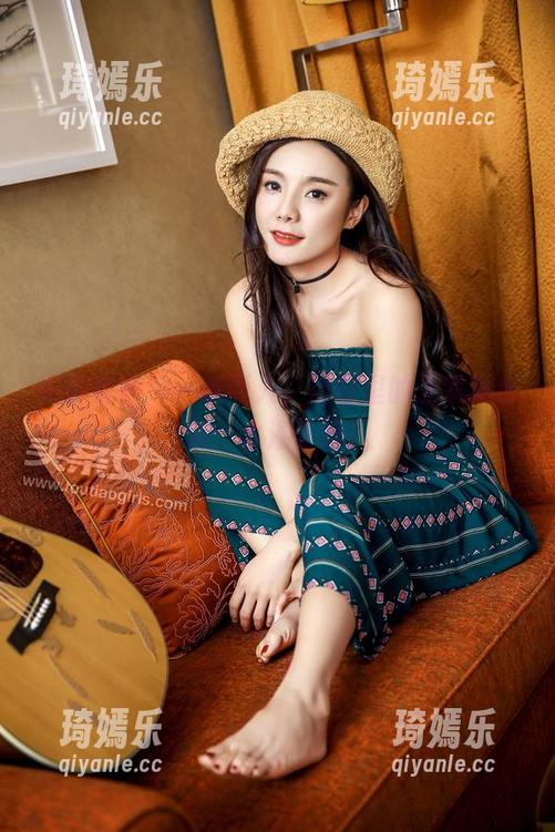 头条女神 - 一跃而入，浴缸里的王紫琳合集：水温正好！