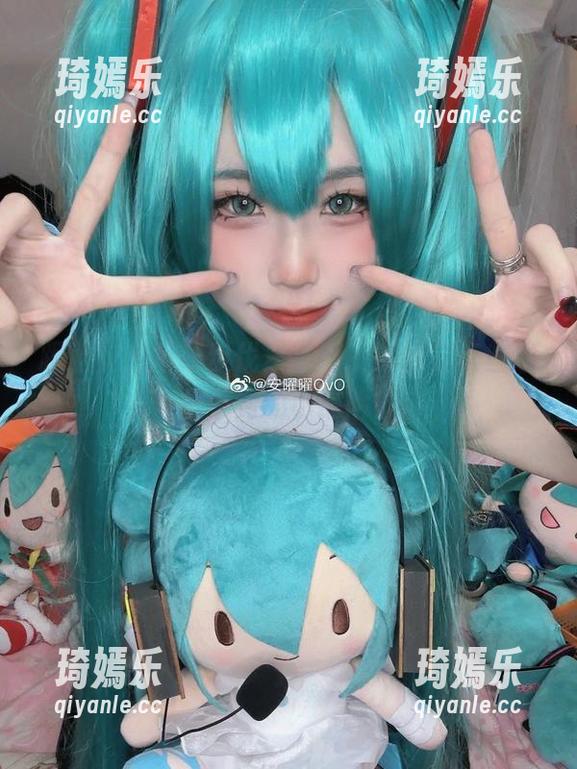 安曜曜 跟上安曜曜的步伐,圣诞资源里总有些意想不到的小惊险。