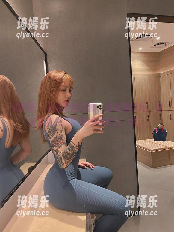 微密圈 - 宋昱欣的原图，虽然是御姐，但总让我想起街角的咖啡店，哈。