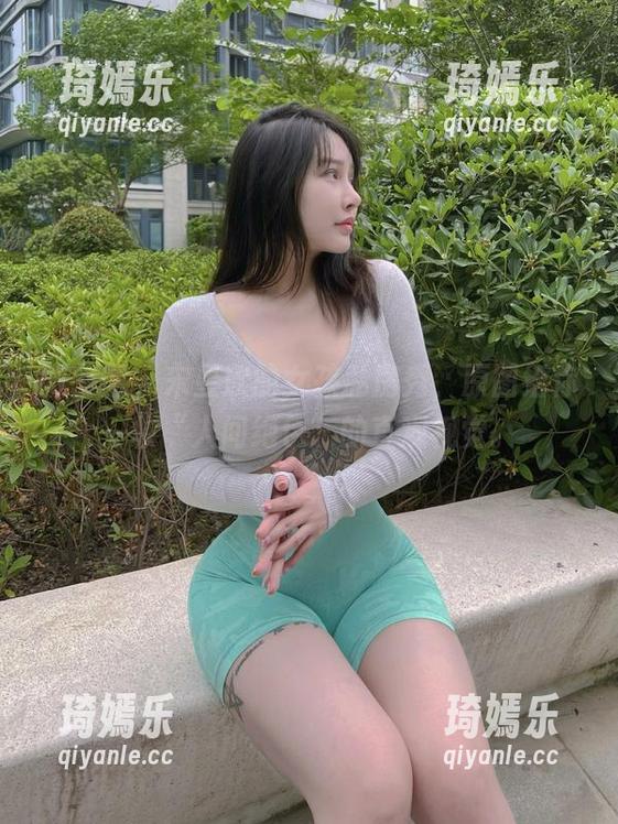微密圈 - 宋昱欣的女孩私房秀，原图给你一枚“人间绝色”的直观视觉。