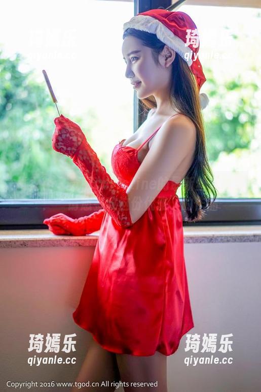 推女神 - 黄可christine的最新丝袜试穿：“请您签收这份优雅”的作品