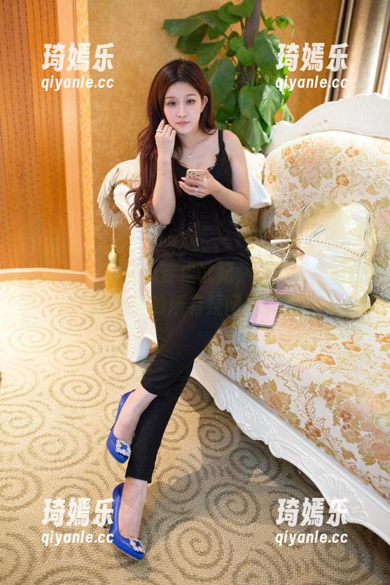 推女郎 - 当甜心变成试妃，嘉宝贝儿私拍图包里的所有疑问都浮现