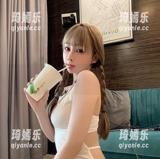 微密圈 - 无欲无求的推土君’s性感学妹系列，图片展现另一种可能！