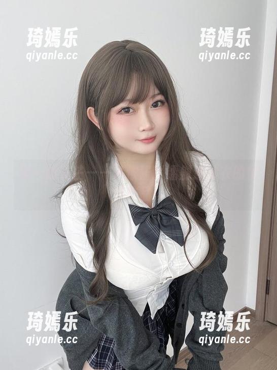 是依酱吖 那一抹光芒——是依酱吖镭射连体衣的精选作品!