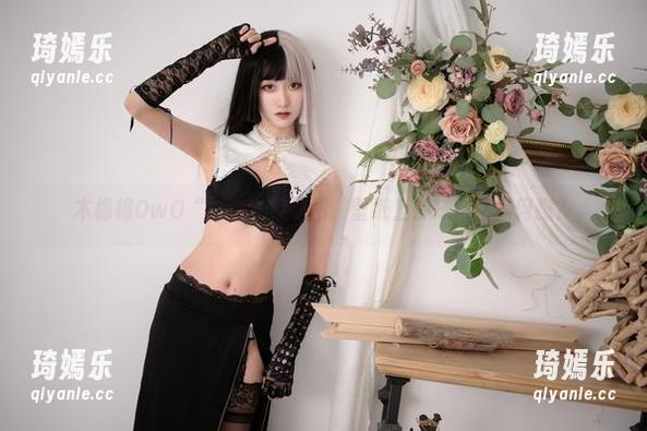 木棉棉OwO“拾光”变原图，壁纸上那抹影子是何意？