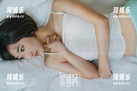 果团网 - 尹意纯的牛仔裤合集——看得我差点失去理智，哈哈！