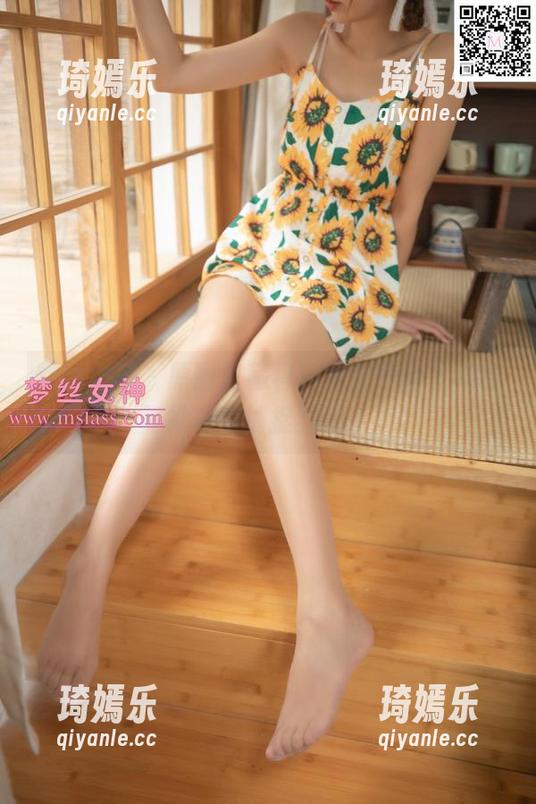 梦丝女神 - 原图里藏着的野生学妹，花月舞神奇的捕捉到她了。