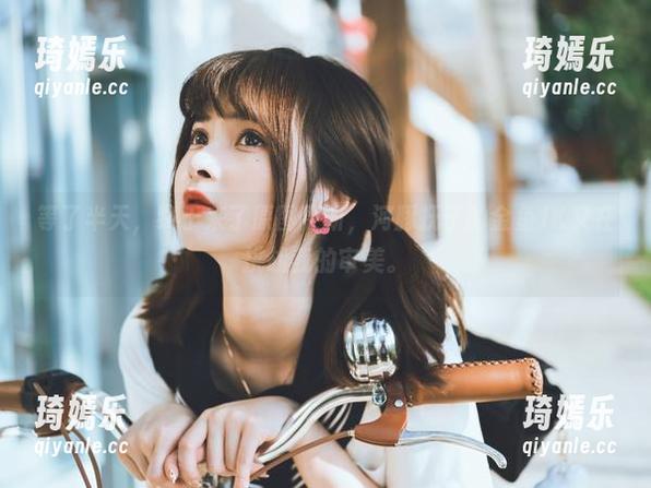 等了半天，终于来了原图更新，河豚抚子的金鱼JK又在挑战我的审美。