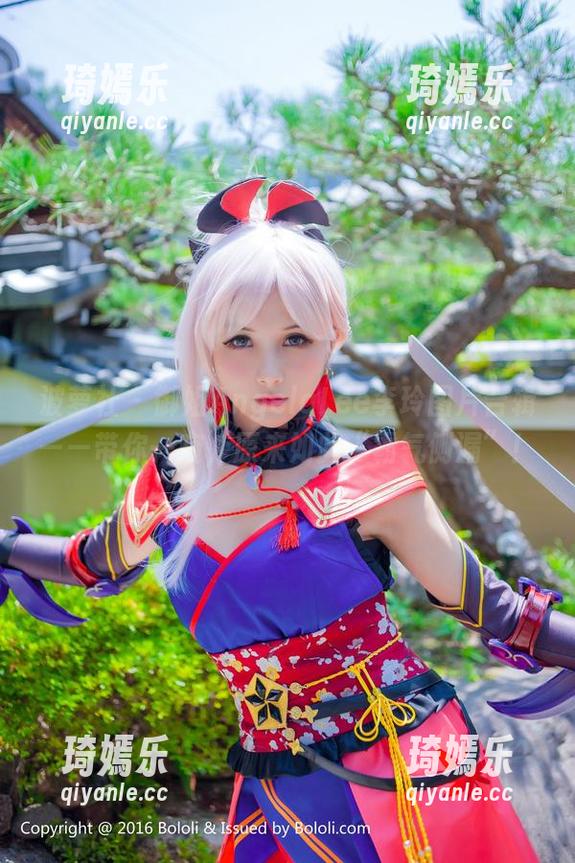 波萝社 - 御姐AngelaLee李玲图片合辑——带你一窥，原来如此“霸气侧漏”！