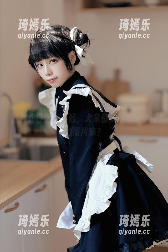 从女仆日记Ⅲ说起，大家都爱洛桑w伊梓的照片嘛？