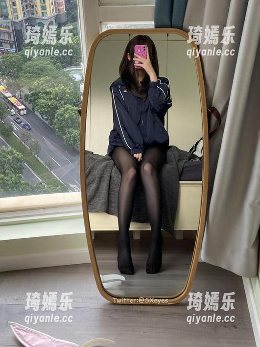 眼酱大魔王w的御姉感美图合集，谁说魔女不迷人？