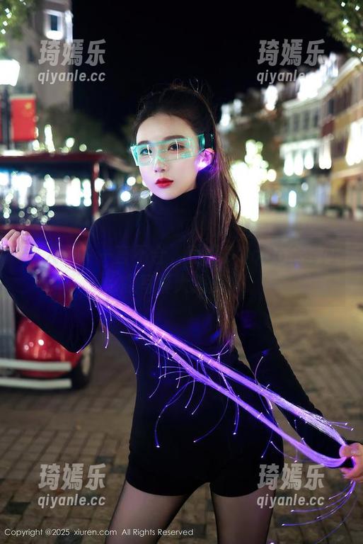 秀人网 - 一言不合，养乐多DoDo全套内衣写真大揭露！