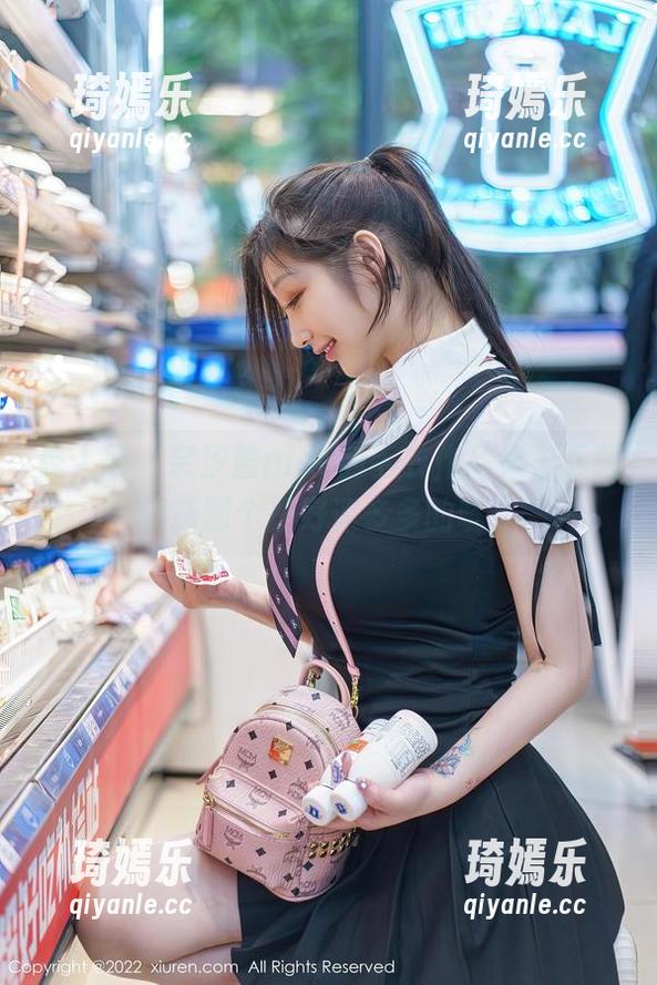 秀人网 - 奈汐酱nice的毛衣作品集，下载链接哪个是好评多多的呢？