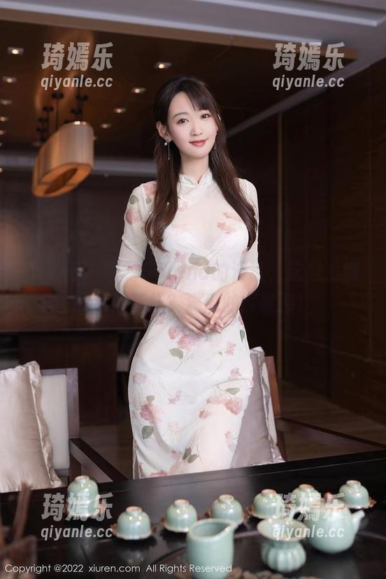 秀人网 - 娜露Selena的浴缸，这是爱情的私拍花样？满满的懒散感！
