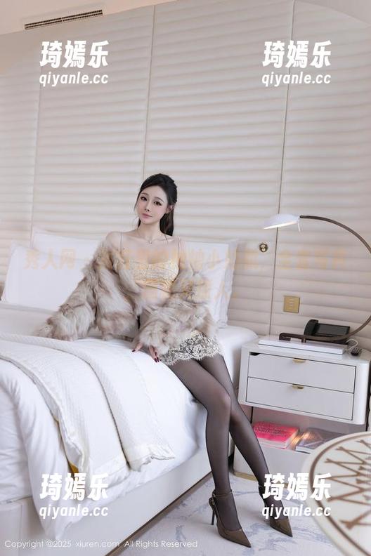 秀人网 - 浴缸里的柚柚小奶瓶，全套写真，隐秘又撩人。