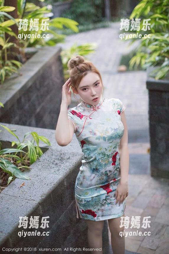 秀人网 - 原图里的灿宝双马尾，谁的心随之荡漾？