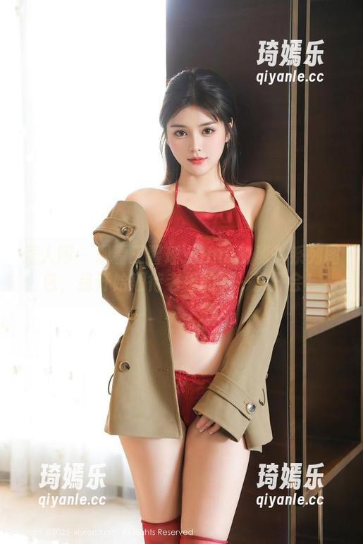 秀人网 - 观看王馨瑶Yanni的秘书系列图包，我开始期待老板的下一次开会！