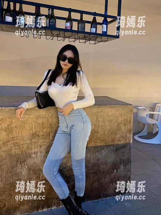 粉色的猪陈佩奇 微密圈 - 教室里我们的粉色的猪陈佩奇,一份高清资源让学习都变得吓人有趣!