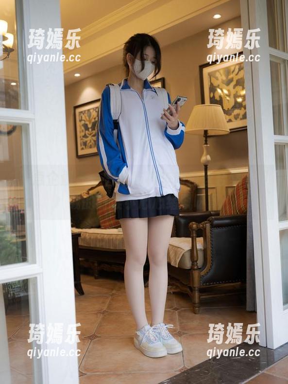 紧急企划-一只喵喵梓 紧急企划 - 一只喵喵梓车内白丝合集,下载的时候小心心绪飘呀飘