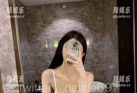 脸红Dearie 微密圈 - تعا脸红Dearie浴室在线作品,脑子一时间有些停滞