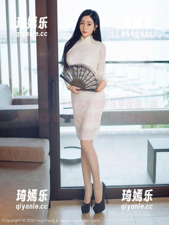 花漾show - 下载黄乐然的吊带图包，给你暖意与凉意并存的感觉，不信来试试！