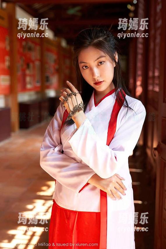 蜜桃社 - 铃木说：别太温柔了，作品可能会害羞哦！