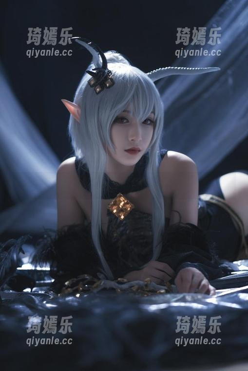 铁板烧鬼舞w 私拍探险:铁板烧鬼舞w的夜莺狂想曲