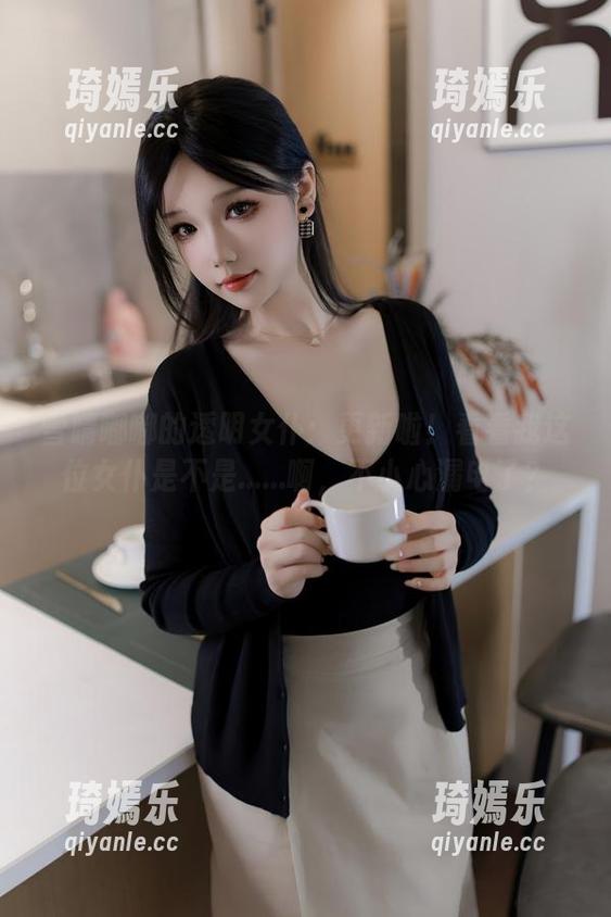 雪晴嘟嘟的透明女仆：更新啦！看看我这位女仆是不是......啊，不小心漏电了？