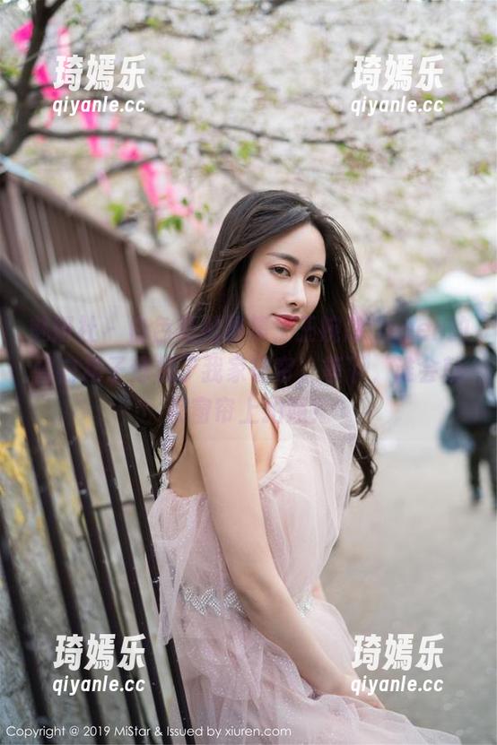 魅妍社 - 白色私拍图集，王婉悠Queen的雪白裙子像极了我家窗帘，等下，谁会就在窗帘上拍照？